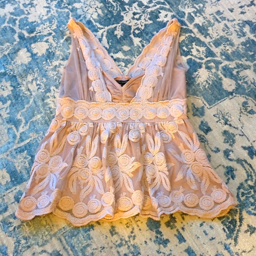 Tara Jarmon embroidered tank